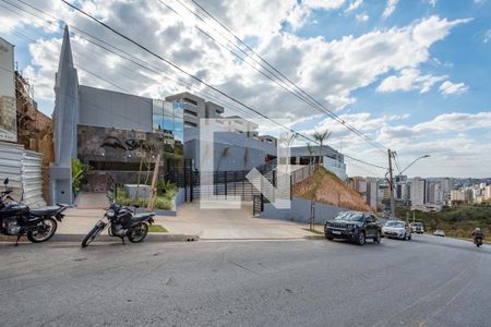 Apartamento para alugar com 53m², 2 quartos e 1 vagaFachada