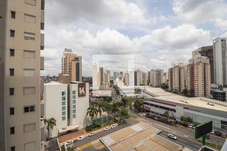 Apartamento para alugar com 40m², 1 quarto e 1 vagaVista da sacada do quarto