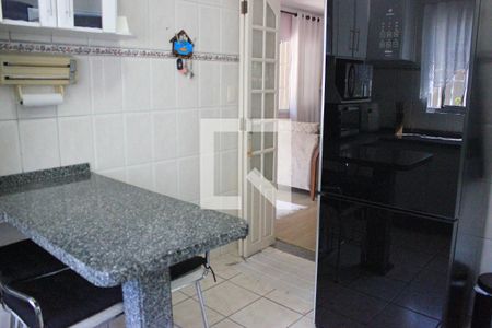 Casa à venda com 150m², 4 quartos e 2 vagasCozinha