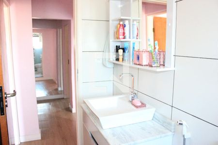 Casa à venda com 150m², 4 quartos e 2 vagasBanheiro dos quartos, piso superior