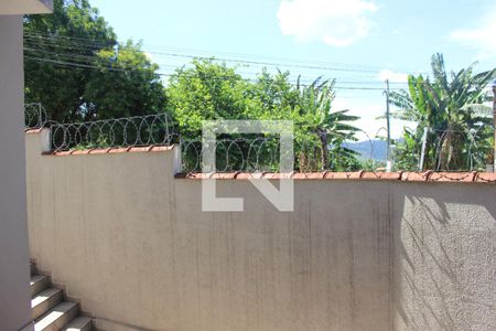 Casa à venda com 150m², 4 quartos e 2 vagasAcesso lateral à garagem