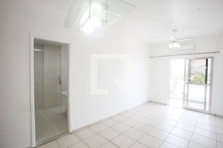 Sala de apartamento para alugar com 2 quartos, 71m² em Taquara, Rio de Janeiro