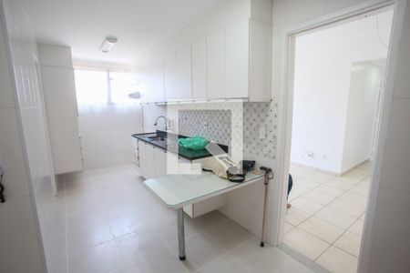 Apartamento para alugar com 71m², 2 quartos e 2 vagas Apartamento para alugar com 71m², 2 quartos e 2 vagasCozinha