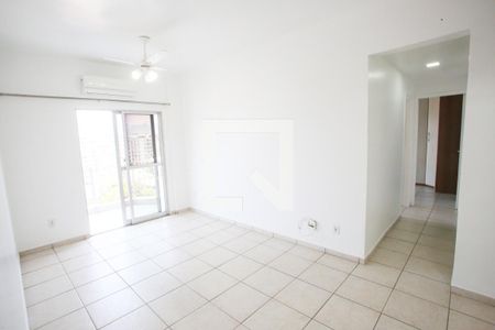 Sala de apartamento para alugar com 2 quartos, 71m² em Taquara, Rio de Janeiro