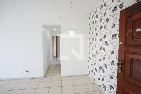 Sala de apartamento para alugar com 2 quartos, 71m² em Taquara, Rio de Janeiro