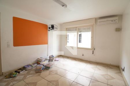 Suite de casa para alugar com 4 quartos, 330m² em Vila Ipiranga, Porto Alegre