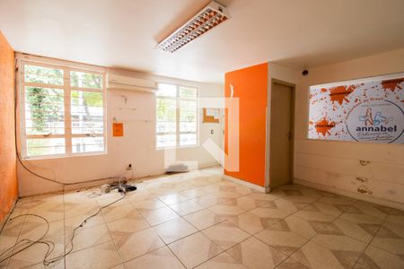 Sala de casa para alugar com 4 quartos, 330m² em Vila Ipiranga, Porto Alegre