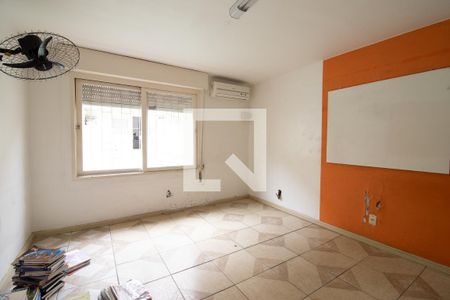 Suite de casa para alugar com 4 quartos, 330m² em Vila Ipiranga, Porto Alegre