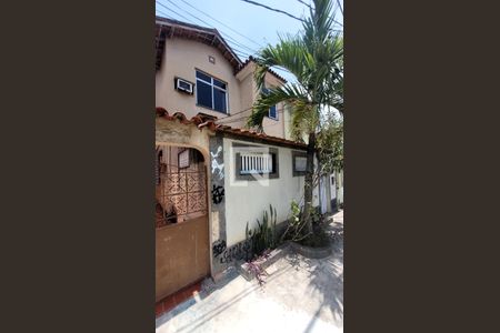 Casa para alugar com 80m², 2 quartos e sem vaga Casa para alugar com 80m², 2 quartos e sem vagaFachada