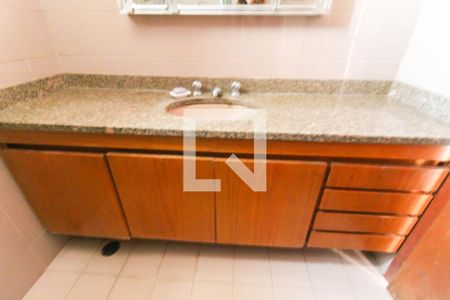 Banheiro de apartamento para alugar com 1 quarto, 48m² em Parque da Mooca, São Paulo