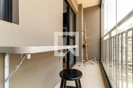 Varanda de kitnet/studio para alugar com 1 quarto, 28m² em Santa Ifigênia, São Paulo
