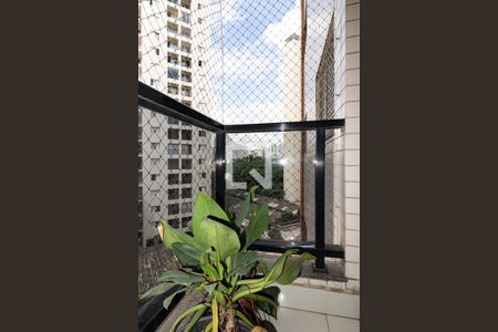 Sacada de apartamento à venda com 2 quartos, 76m² em Vila Olímpia, São Paulo