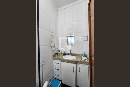 Banheiro da Suíte 1 de casa à venda com 3 quartos, 200m² em Jardim Maria Cecilia, São Bernardo do Campo