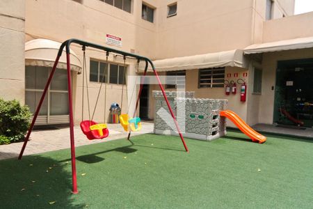 Apartamento para alugar com 52m², 2 quartos e 1 vaga Apartamento para alugar com 52m², 2 quartos e 1 vagaÁrea comum - Playground