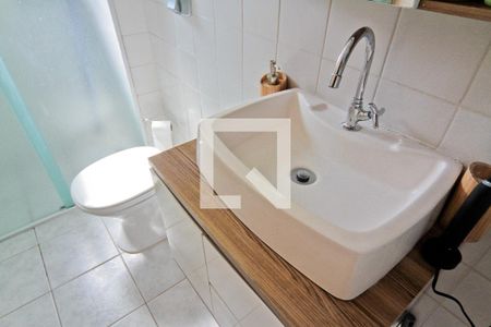 Apartamento para alugar com 52m², 2 quartos e 1 vaga Apartamento para alugar com 52m², 2 quartos e 1 vagaBanheiro