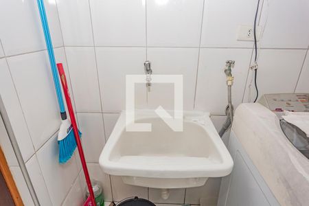 Casa à venda com 180m², 3 quartos e 2 vagas Casa à venda com 180m², 3 quartos e 2 vagasÁrea de Serviço