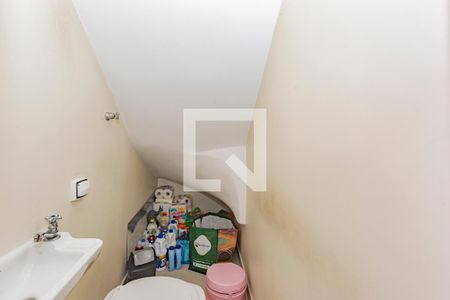 Lavabo de casa à venda com 3 quartos, 180m² em Sacomã, São Paulo