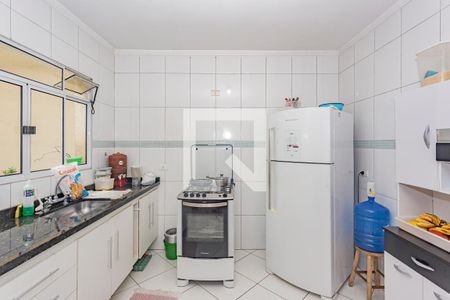 Casa à venda com 180m², 3 quartos e 2 vagas Casa à venda com 180m², 3 quartos e 2 vagasCozinha