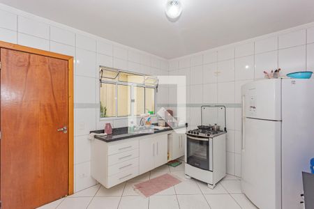 Casa à venda com 180m², 3 quartos e 2 vagas Casa à venda com 180m², 3 quartos e 2 vagasCozinha