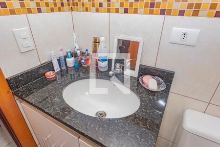 Casa à venda com 180m², 3 quartos e 2 vagas Casa à venda com 180m², 3 quartos e 2 vagasBanheiro da Suíte 1