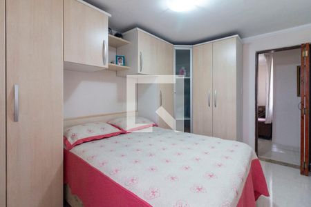 Quarto 1 de apartamento para alugar com 2 quartos, 57m² em Itaquera, São Paulo