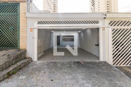 Casa à venda com 204m², 3 quartos e 4 vagasFachada