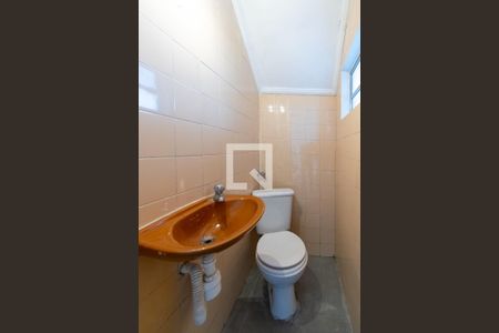 Casa à venda com 204m², 3 quartos e 4 vagasBanheiro do Salão