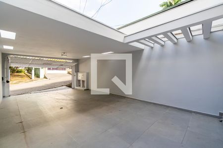 Casa à venda com 204m², 3 quartos e 4 vagasGaragem