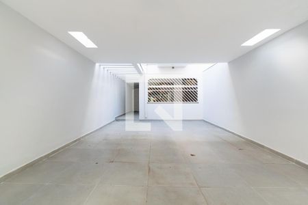 Casa à venda com 204m², 3 quartos e 4 vagasGaragem