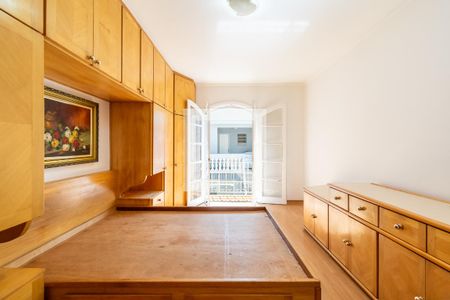 Casa à venda com 204m², 3 quartos e 4 vagasSuíte 2