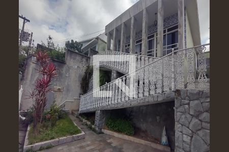 Casa à venda com 225m², 3 quartos e 2 vagas