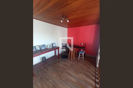 Casa à venda com 3 quartos, 360m² em Planalto, Belo Horizonte