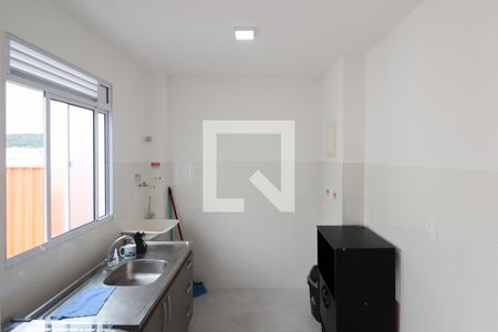 Cozinha de apartamento para alugar com 2 quartos, 45m² em Santos Dumont, São Leopoldo