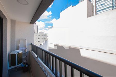 Varanda de kitnet/studio à venda com 1 quarto, 25m² em Pinheiros, São Paulo
