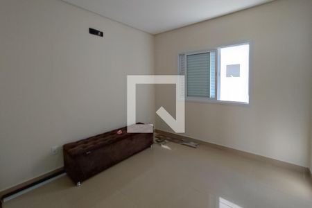 Casa à venda com 200m², 4 quartos e 4 vagasSala de TV - Vídeo