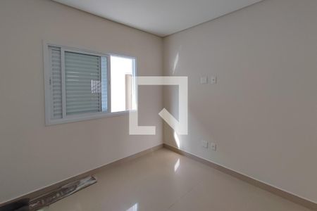 Casa à venda com 200m², 4 quartos e 4 vagasSala de TV - Vídeo