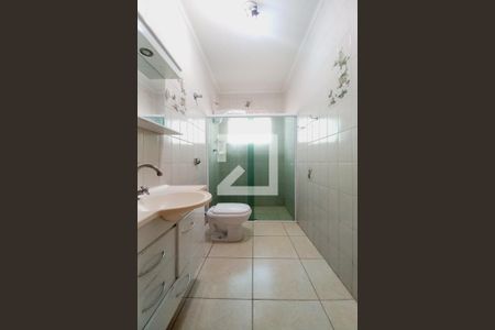 Casa à venda com 190m², 3 quartos e 3 vagasBanheiro