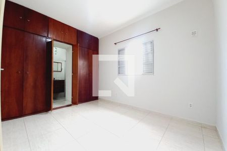 Casa à venda com 190m², 3 quartos e 3 vagasQuarto 3 - Suíte
