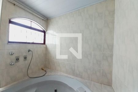 Casa à venda com 190m², 3 quartos e 3 vagasÁrea comum - Banheira