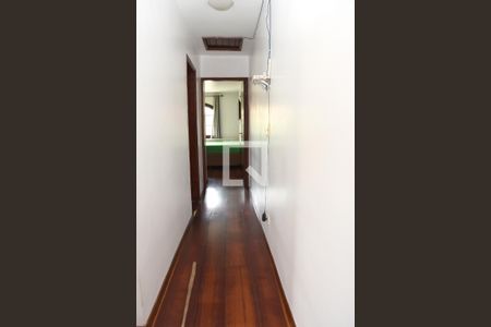 Casa para alugar com 150m², 2 quartos e 2 vagasCorredor