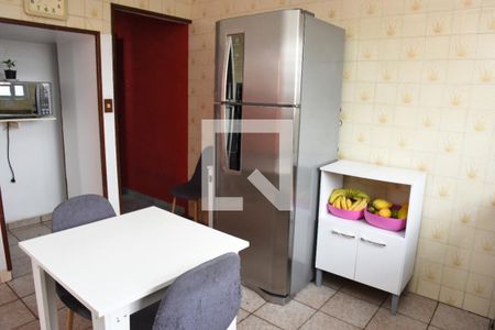 Casa para alugar com 150m², 2 quartos e 2 vagasCozinha