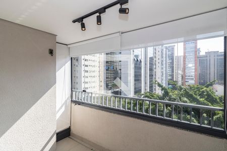 Varanda de kitnet/studio para alugar com 2 quartos, 40m² em Indianópolis, São Paulo