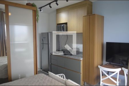 Cozinha de kitnet/studio para alugar com 1 quarto, 25m² em Butantã, São Paulo