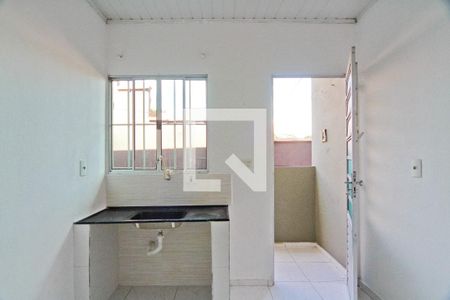 Cozinha de casa para alugar com 1 quarto, 25m² em Sítio Morro Grande, São Paulo