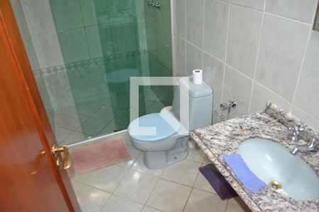 Apartamento à venda com 220m², 3 quartos e 4 vagasBanheiro Social 1