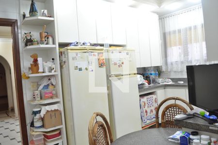 Apartamento à venda com 220m², 3 quartos e 4 vagasCozinha