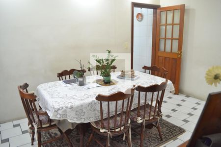 Apartamento à venda com 220m², 3 quartos e 4 vagasSala jantar