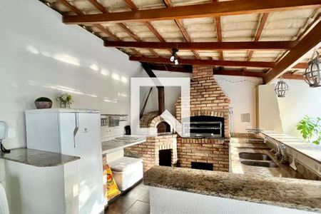 Apartamento à venda com 82m², 2 quartos e 1 vagaChurrasqueira