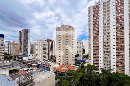 Apartamento à venda com 82m², 2 quartos e 1 vagaVista