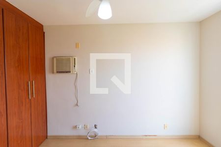 Apartamento à venda com 109m², 3 quartos e 2 vagasSuíte 02